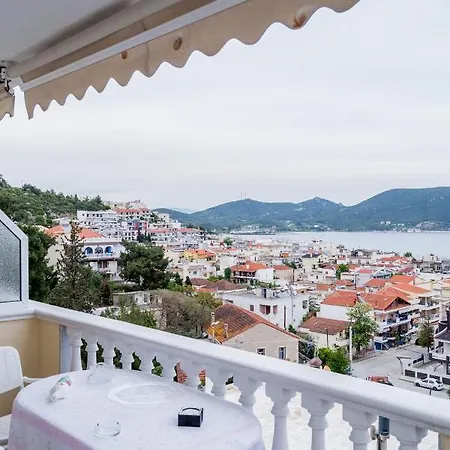 아파트 George House Néa Péramos