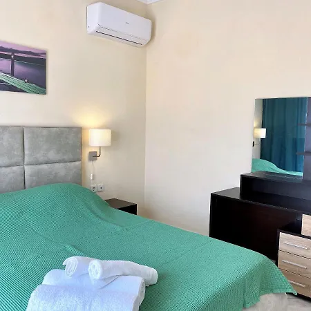 Apartament George House *
