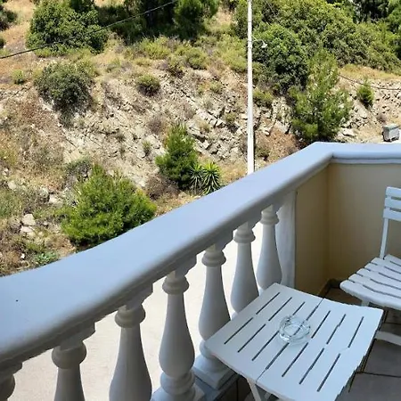 Apartament George House Néa Péramos