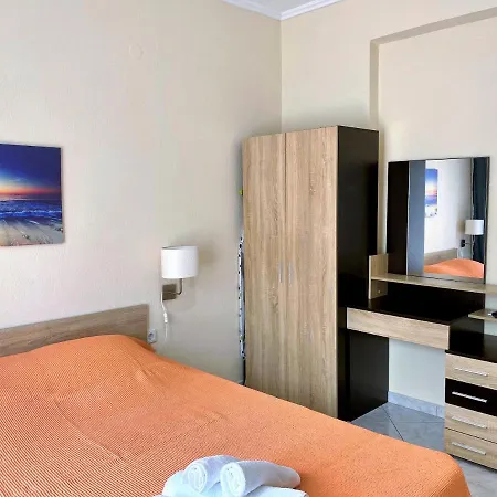George House Apartment *